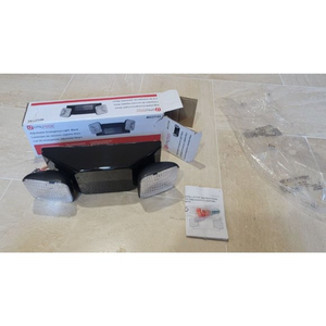 New Utilitech Adjustable Emergency Light LED Model LWSEASB #0127143 Black 16x5"‎